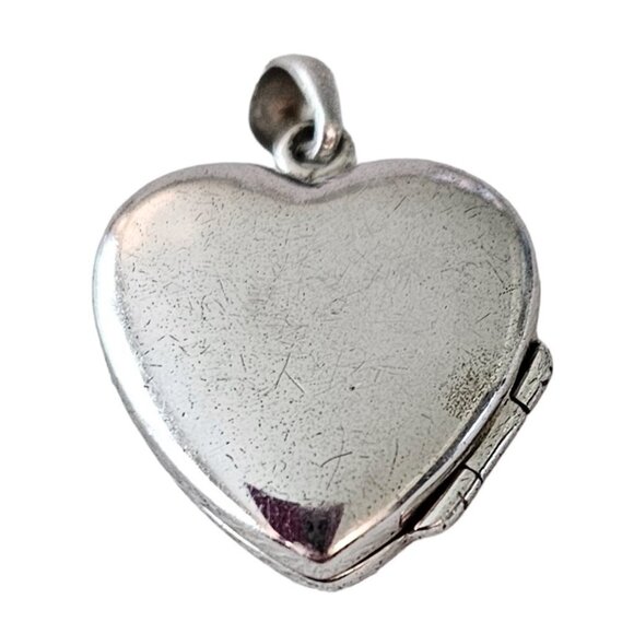 Sterling Silver Heart Locket Pendant L73 - Picture 5 of 9